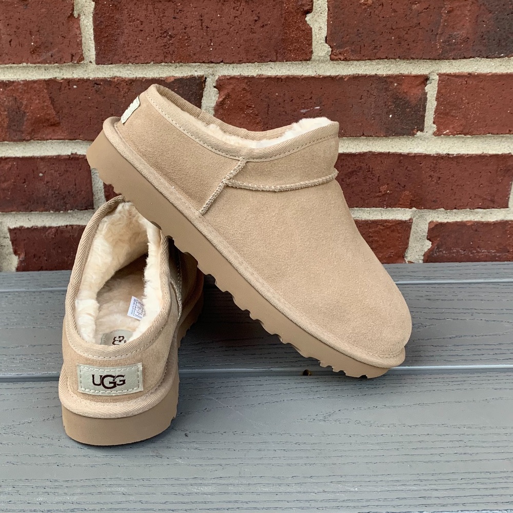 UGG Suede Classic Slippers - Picture 13 of 14